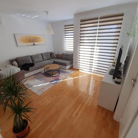 Sunny Home In Mostar With A Garage! Exterior photo