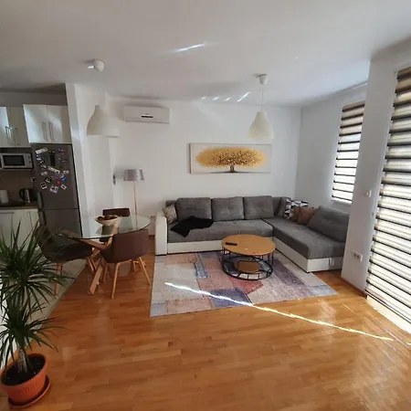 Sunny Home In Mostar With A Garage! Exterior photo